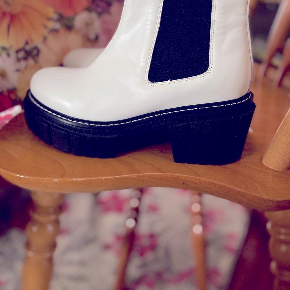 Genuine leather boots